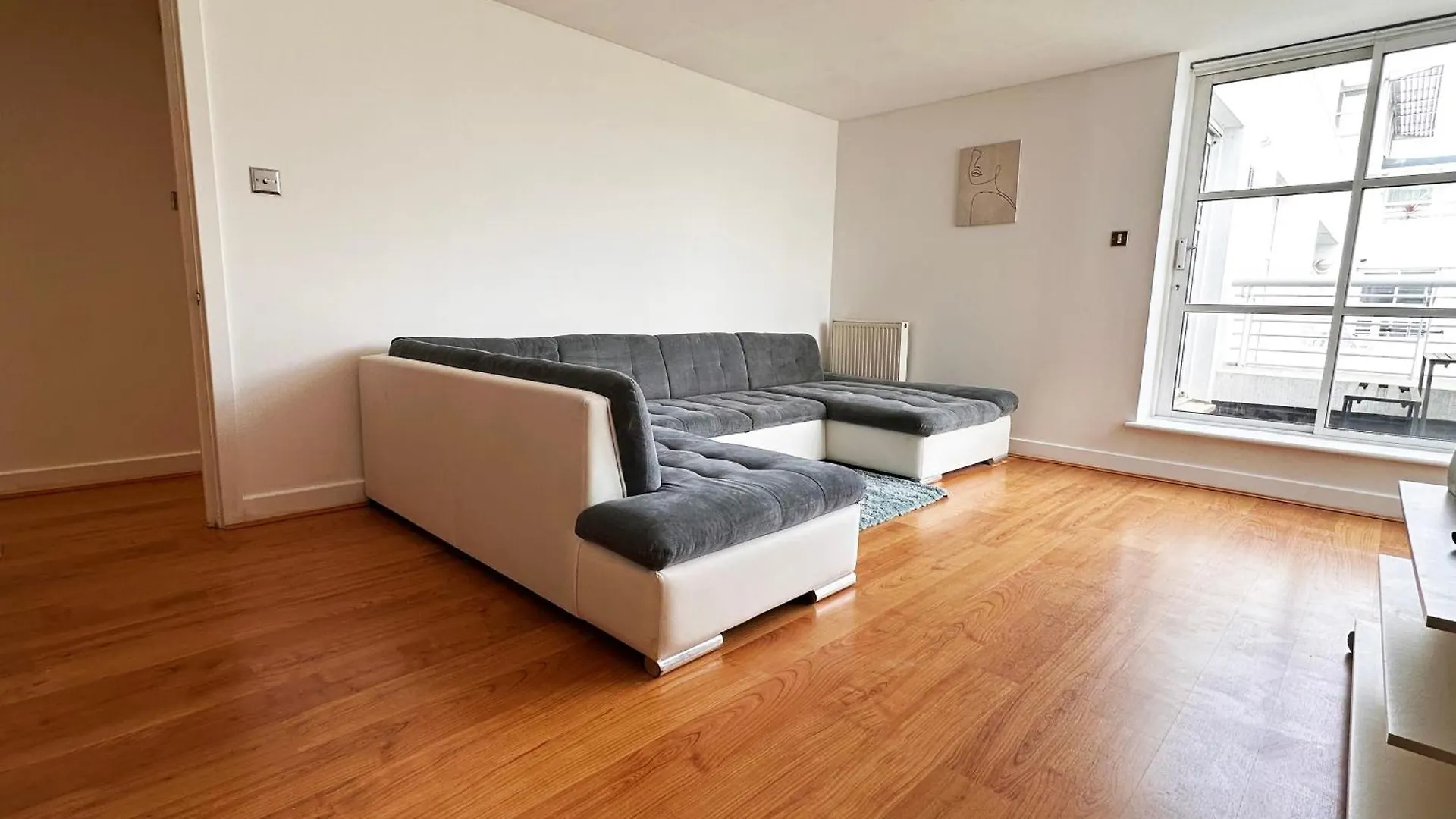 Lovely 1 Bedroom Apartment In Royal Docks By The River London 0*,  United Kingdom