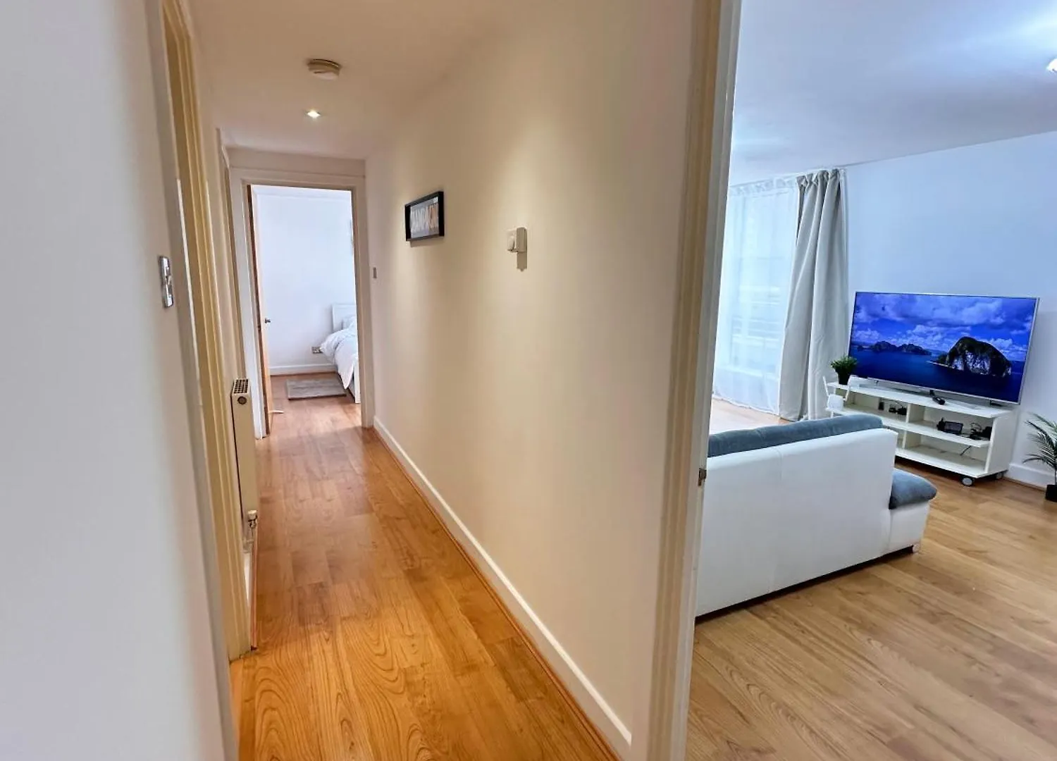 Lovely 1 Bedroom Apartment In Royal Docks By The River London