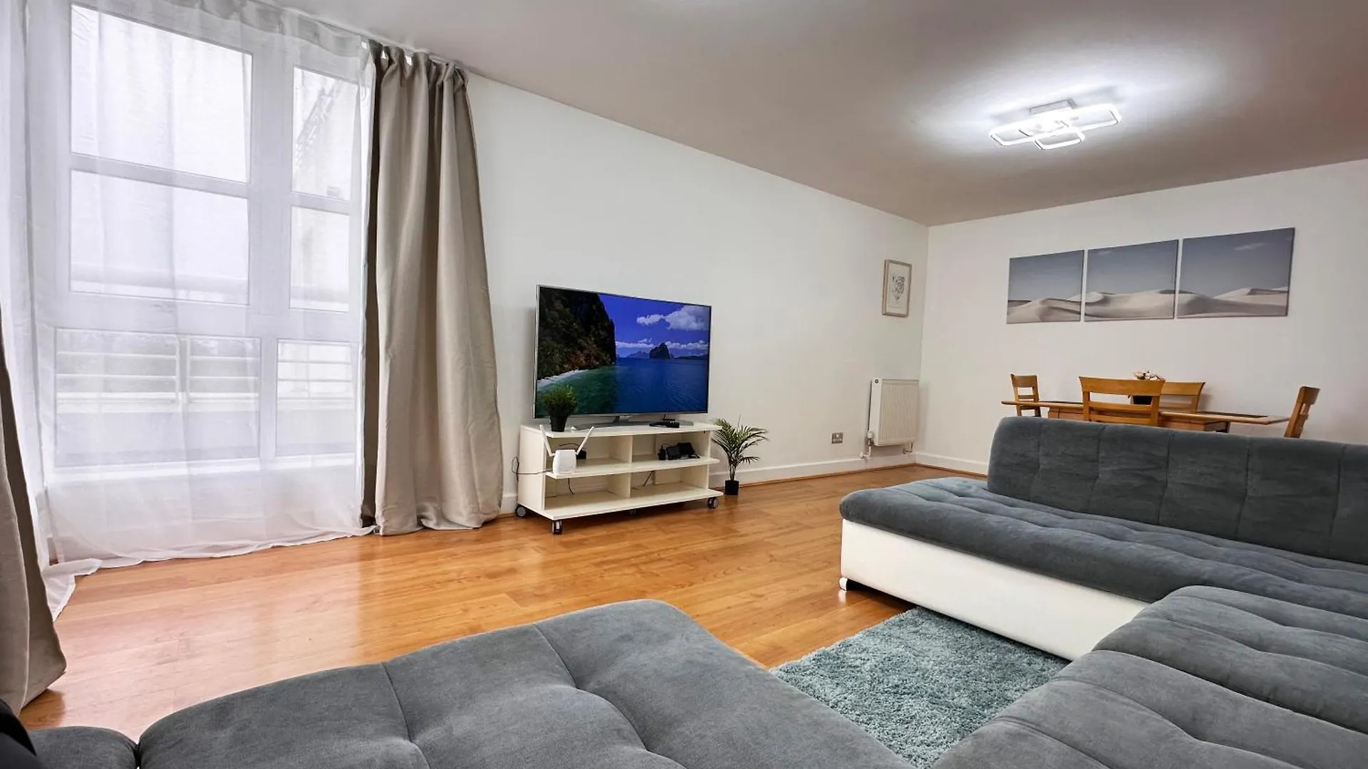 Lovely 1 Bedroom Apartment In Royal Docks By The River London